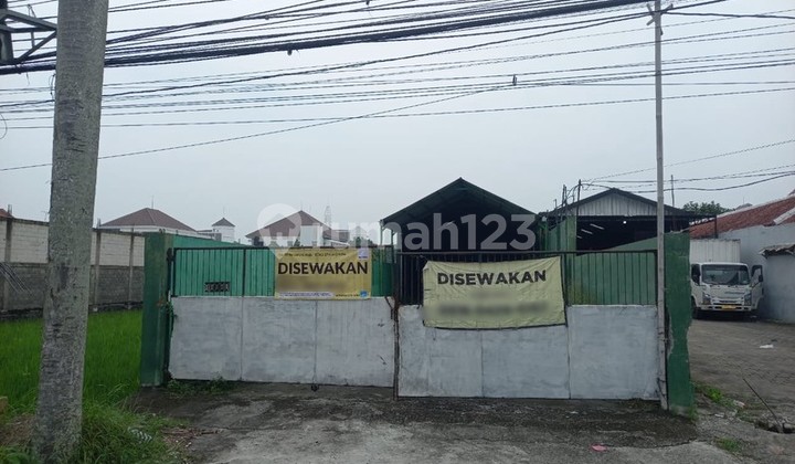 Strategic Warehouse for Rent on Mangku Ring Road West, Near UMY Campus & BPS DIY, Tamantirto, Kasihan, Bantul