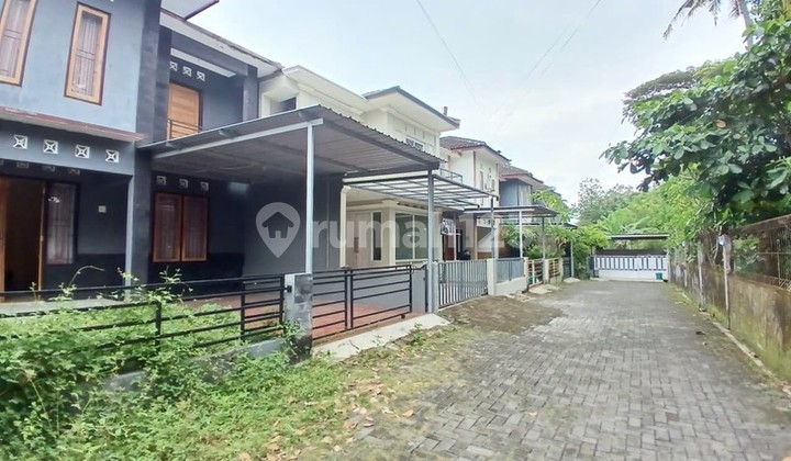 Comfortable 4-Bedroom House in Wedomartani Sleman, Serene & Strategic Location Near Model Elementary School, Wedomartani, Ngemplak, Sleman 2