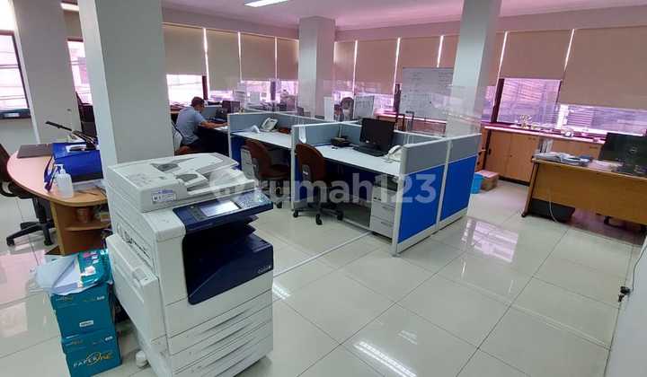 Ruko Bagus Gandeng Di Roxy Mas