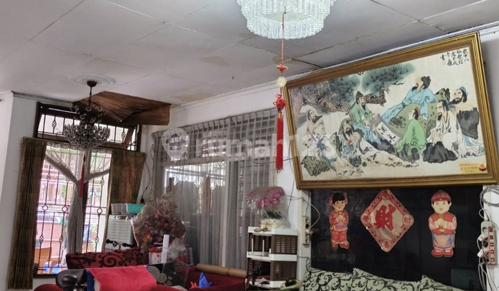 For Sale House in Pluit