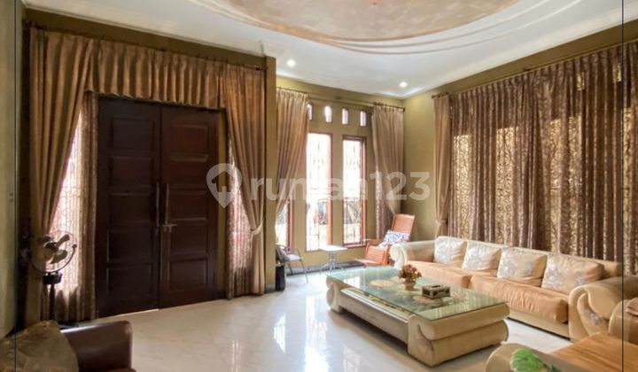 Dijual Cepat !! Rumah Bagus Tengah Kota Kebon Melati - Tanah Abang 2