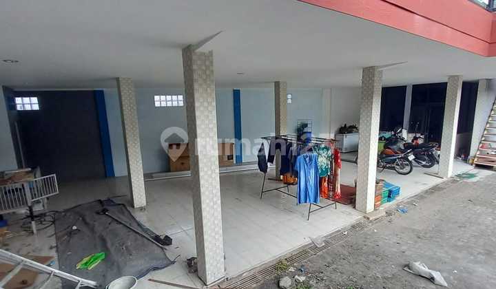 Rumah 2 Lantai Open Space Dekat dengan Swalayan & Rumah Sakit 2