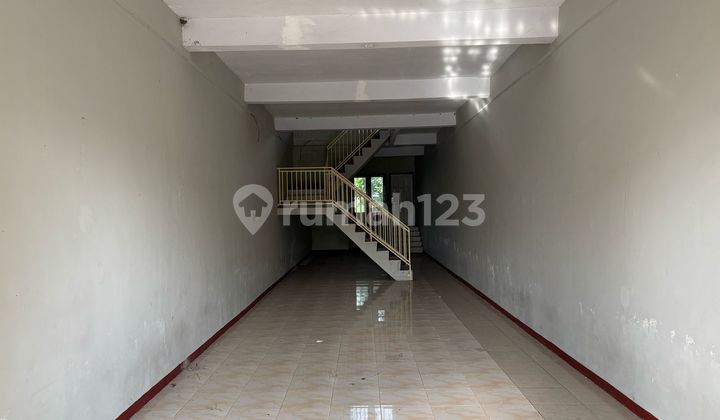 2-Story Shop House on Ketileng Raya Good Location 2