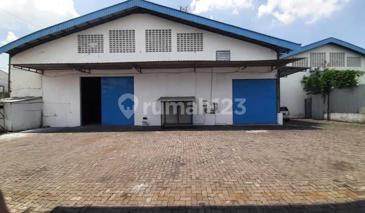 1-Story Warehouse in Imam Bonjol with Ample Parking