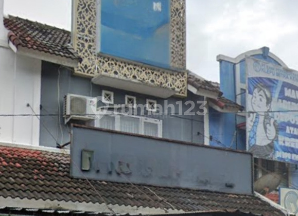 Good and Well-Maintained Shop House in a Strategic Location Suitable for Business 1