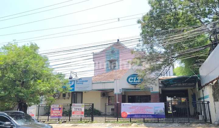 Gedung Komersial 2 Lantai Lokasi Strategis Tengah Kota 1