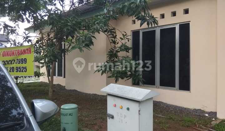 Nice and Well-Maintained House in Tembalang with 24-Hour Security 2