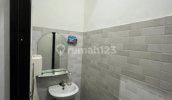 Ruang Usaha Lokasi Strategis Dengan Fasilitas Lengkap 2