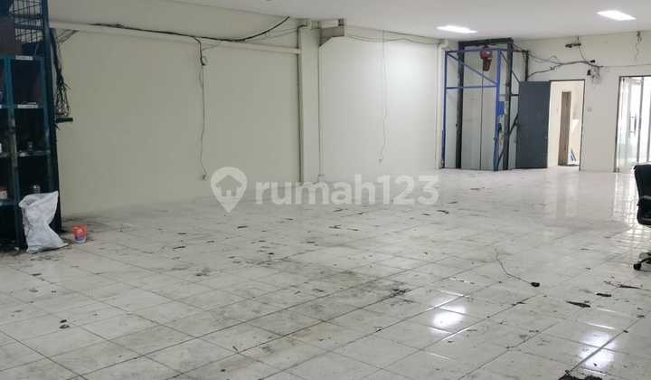 Warehouse and Office for Rent in PIK Area.