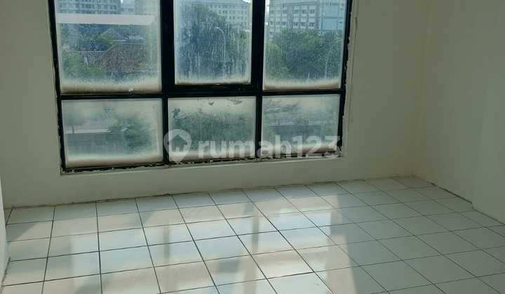 4-Floor Shop House for Rent, Very Cheap, Easy Highway Access in Senen 2