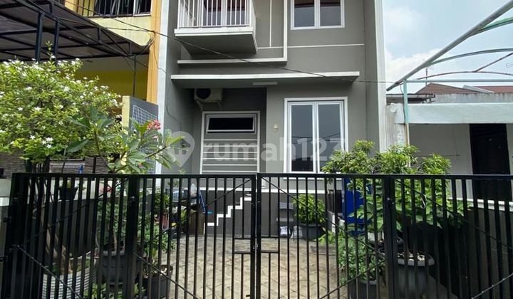  Dijual Rumah 2 1/2 Lt Sangat Bagus Dan Murah Banget 