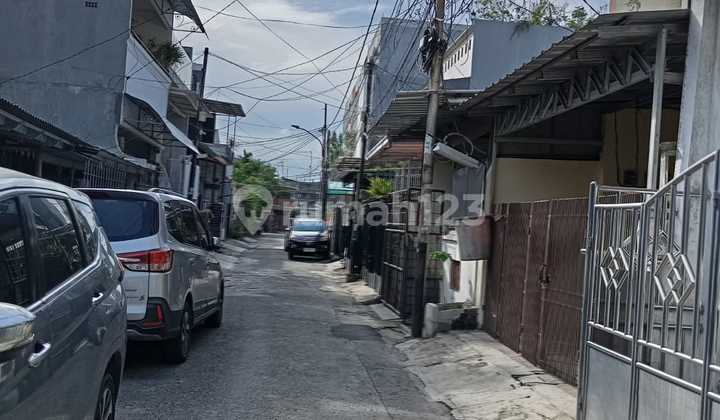 Dijual Rumah 2lantai1/2 Daerah Kelapa Gading 2