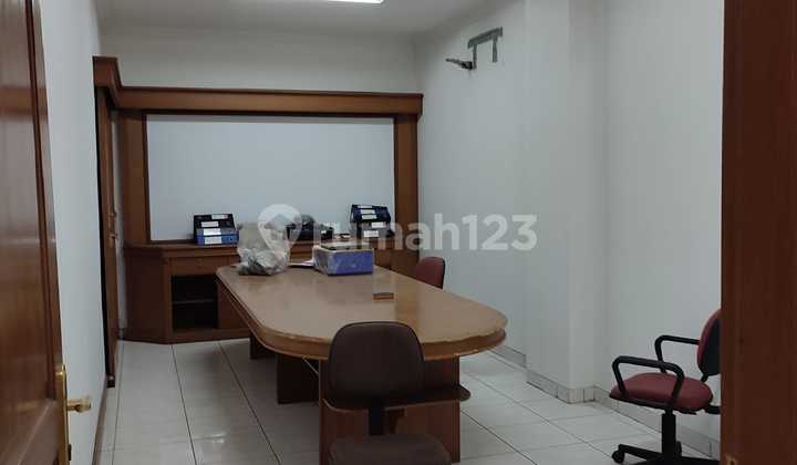 Cheap For Rent 1-Story Furnished Shop House in Rawamangun