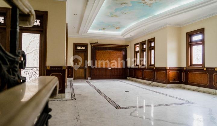 Dijual Rumah Hoek Mewah di Bukit Gading Villa Cluster Ekslusive