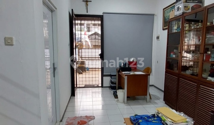 For Sale. Fast. Good Neat Move-in Ready House. 2