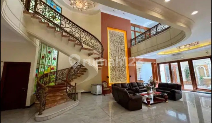 Dijual Rumah Mewah Bukit Gading Mediterania