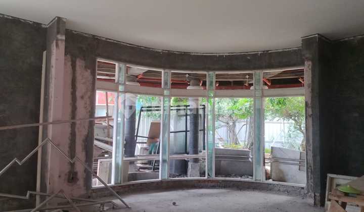 Dijual Rumah Standard Bukit Gading Villa Cocok untuk Bangun Baru