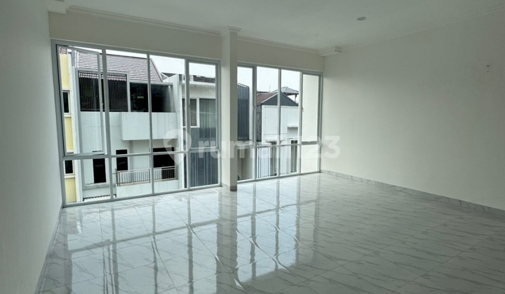 New Ready-to-Occupy Minimalist House for Sale in Kelapa Gading 2