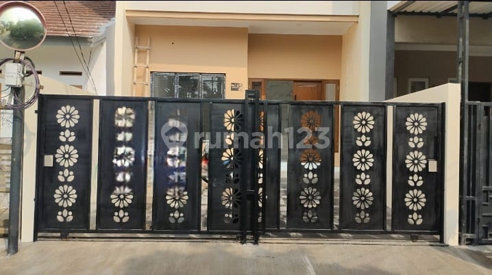 Dijual.rumah Baru Kelapa Gading