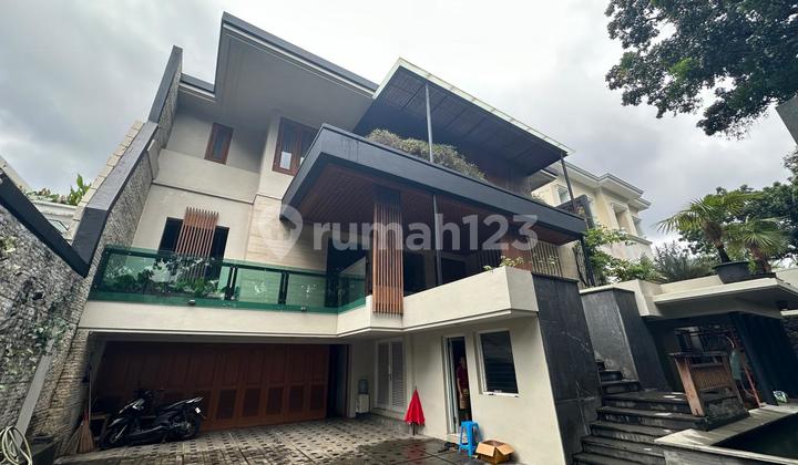 Rumah, 3 Lantai, di Pondok Indah 2