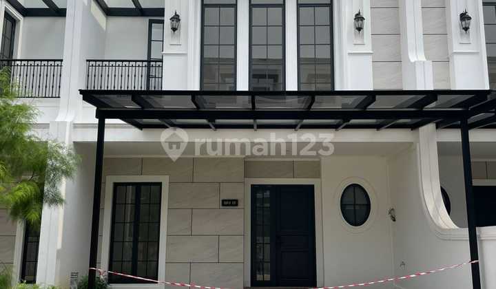 RUMAH MEWAH KHAS PODOMORO di Duren Sawit, Jakarta Timur