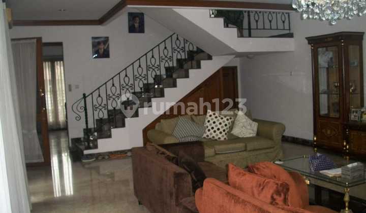 Rumah Bagus Unfurnished Kemang, Jakarta Selatan SHM