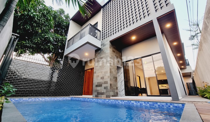 Modern Industrial Luxury House Private Pool Solo City