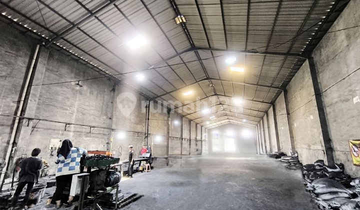 Container Access Production Warehouse Near Solo Toll Exit Container Access Production Warehouse Near Solo Toll Exit