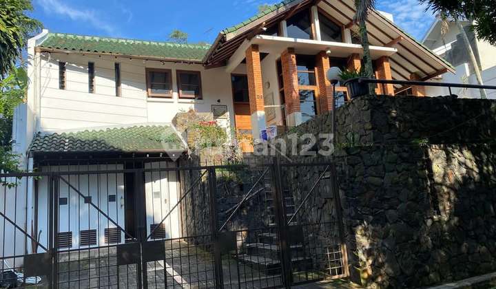 Dijual Rumah/ Villa Indah Dan Asri Di Dago Dijual Rumah/ Villa Indah Dan Asri Di Dago
