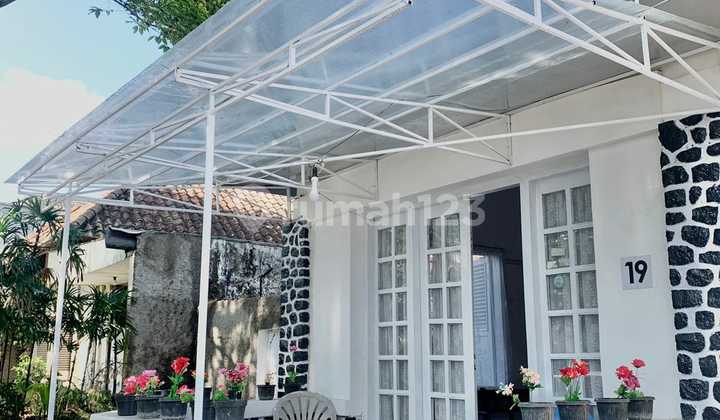 Dijual Rumah Heritage ( Bangunan Belanda) Di Jl. Cilaki Bandung Dijual Rumah Heritage ( Bangunan Belanda) Di Jl. Cilaki Bandung