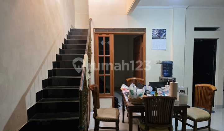 Rumah kota mas kolonel masturi, padasuka cimahi utara 2