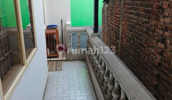 Dijual Kost Aktif Ada 12 Kamar Lokasi Dekat Kampus di Daerah Cikutra, Harga Dibawah NJOP Dijual Kost Aktif Ada 12 Kamar Lokasi Dekat Kampus di Daerah Cikutra, Harga Dibawah NJOP