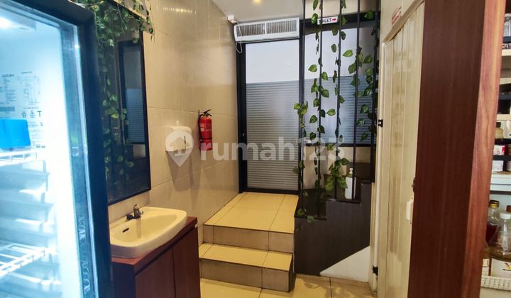 Fast Sale: Former Cafe 3.5-Storey Shop House in Ngagel Jaya