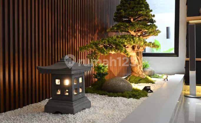 Dijual Rumah Bangunan Mandiri Full Furnished, Rapih, Siap Huni Kawasan BSD City 2