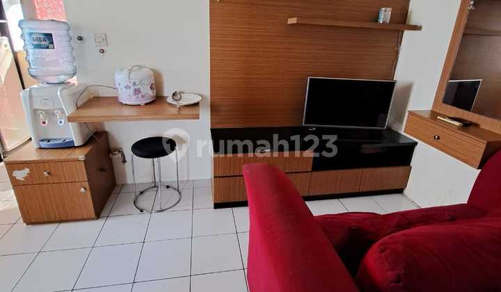 Menteng Square for Monthly Rent, 2 Bedrooms Furnished Corner