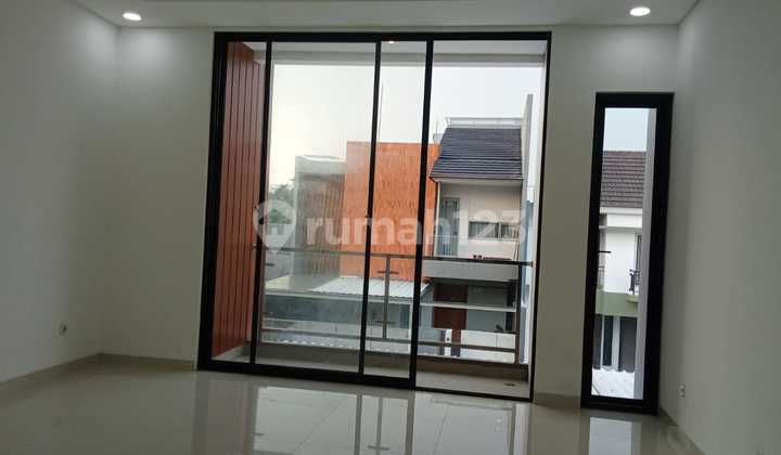 Dijual Rumah Metland Puri Cluster Clematis, Jakarta Barat 2