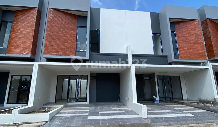 Rumah Dua Lantai Ready Stock 2