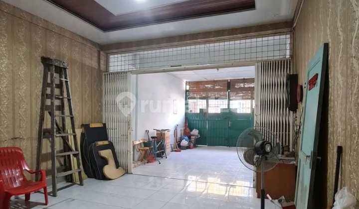 Ready-to-Occupy 2½ Story House on Jl. Pukat Iv - Medan 2