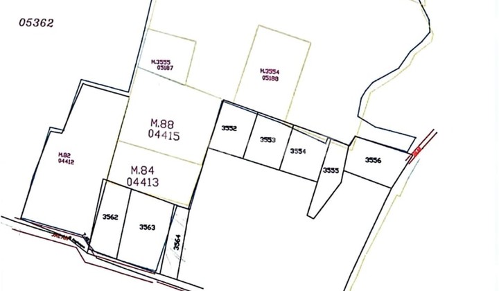 Land plot for sale on Jl Narogong, Bekasi, negotiable price.