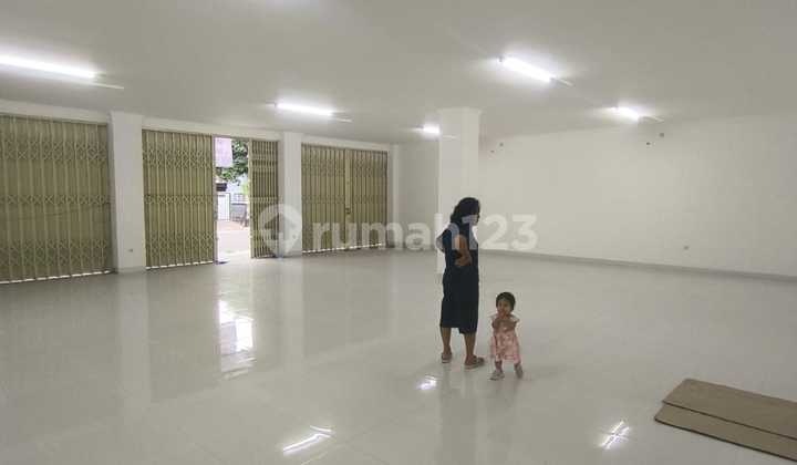 For Rent: 3-Unit Connected Shophouse Without Partition in Citra Garden 3 For Rent: 3-Unit Connected Shophouse Without Partition in Citra Garden 3