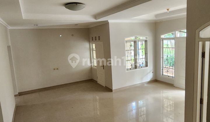 Fully Renovated 4-Bedroom House Ready to Occupy in Kota Wisata