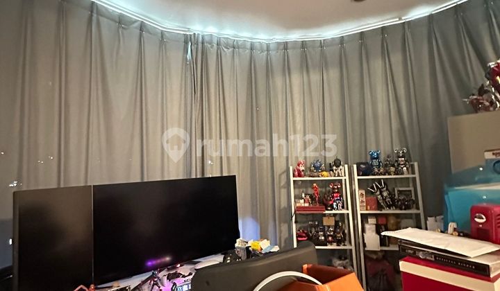 Dijual Murah Rumah Mewah Siap Huni di Green Garden, Jakarta Barat 2