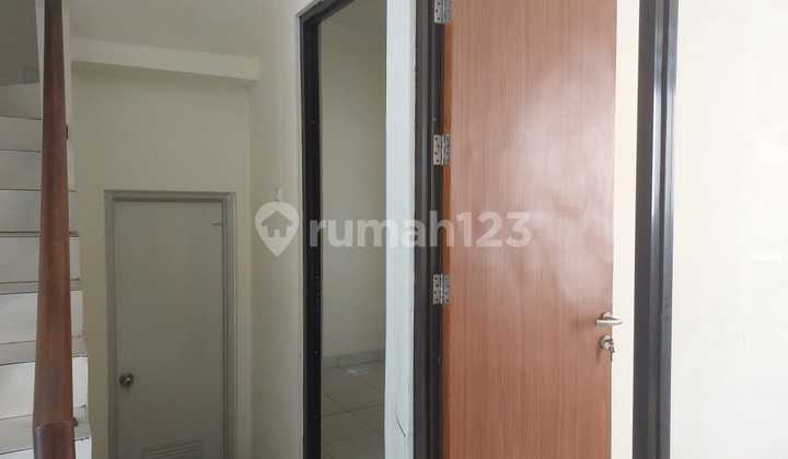 Dijual rumah di Cluster Harmoni 2 lantai Harapan Indah II 2