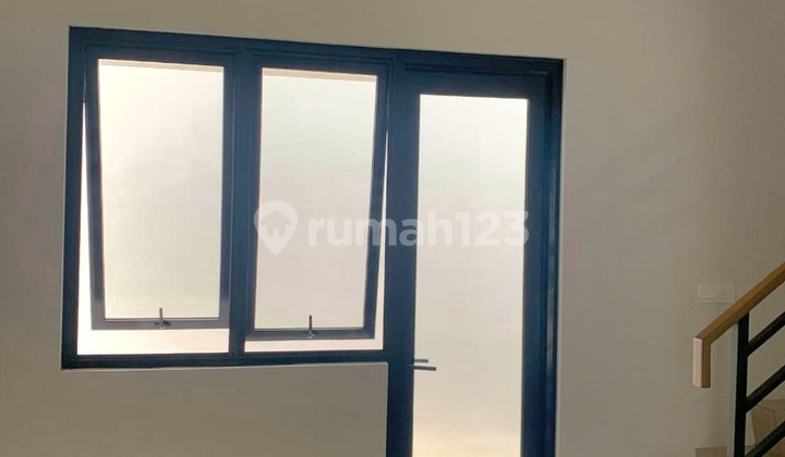 2-Storey Ready-to-Occupy House in Regia Cluster, Summarecon Bekasi 2