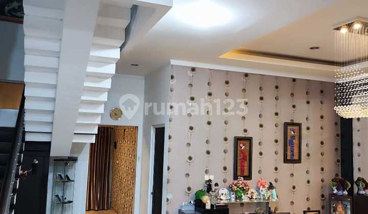 Rumah 3 Lantai Di Mangga Besar Jakarta Pusat