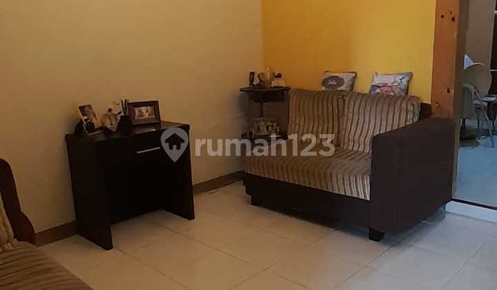 Di Sewa Rumah Siap Huni 1½ Lantai Dalam Cluster Aralia, Kota Harapan Indah 2