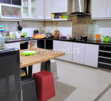 Dijual Cepat Rumah bisa untuk Usaha di Bulevar Hijau Harapan Indah Bekasi 2