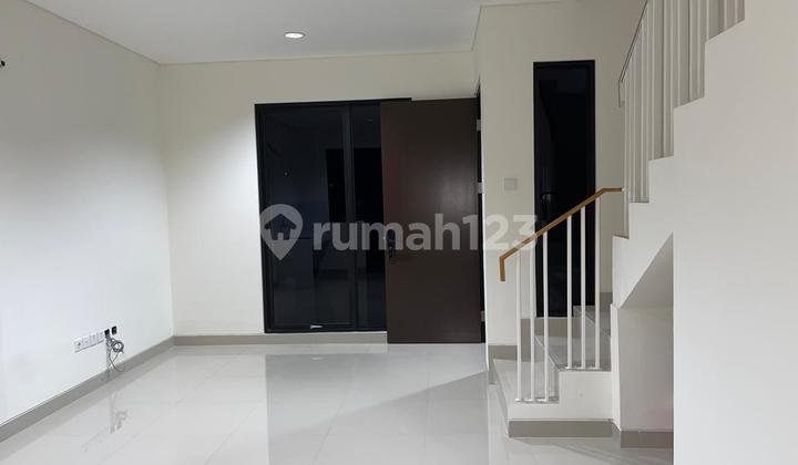 Dijual cepat Rumah Baru 2 lantai di cluster Yarra Jakarta Garden City  2