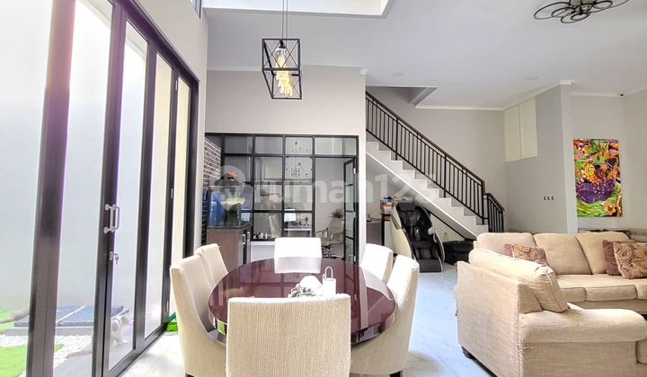 Rumah Tiga Lantai Menteng Utama Bintaro Jaya,Lokasi Strategis 5 Langkah Pintu Tol, Bintarojaya Exchange Mall, British Internasional School, Rs Premier Bintaro, Pasar Modern Bintaro