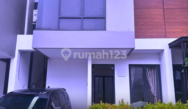 Rumah 5 Langkah ke Stasiun Pondok Ranji, Dekat Bintaro Plaza, Dekat Rs Mitra Keluarga, Dekat Sekolah Al Azhar Bintaro Lokasi di Cluater Pondok Ranji Bintaro Tangsel